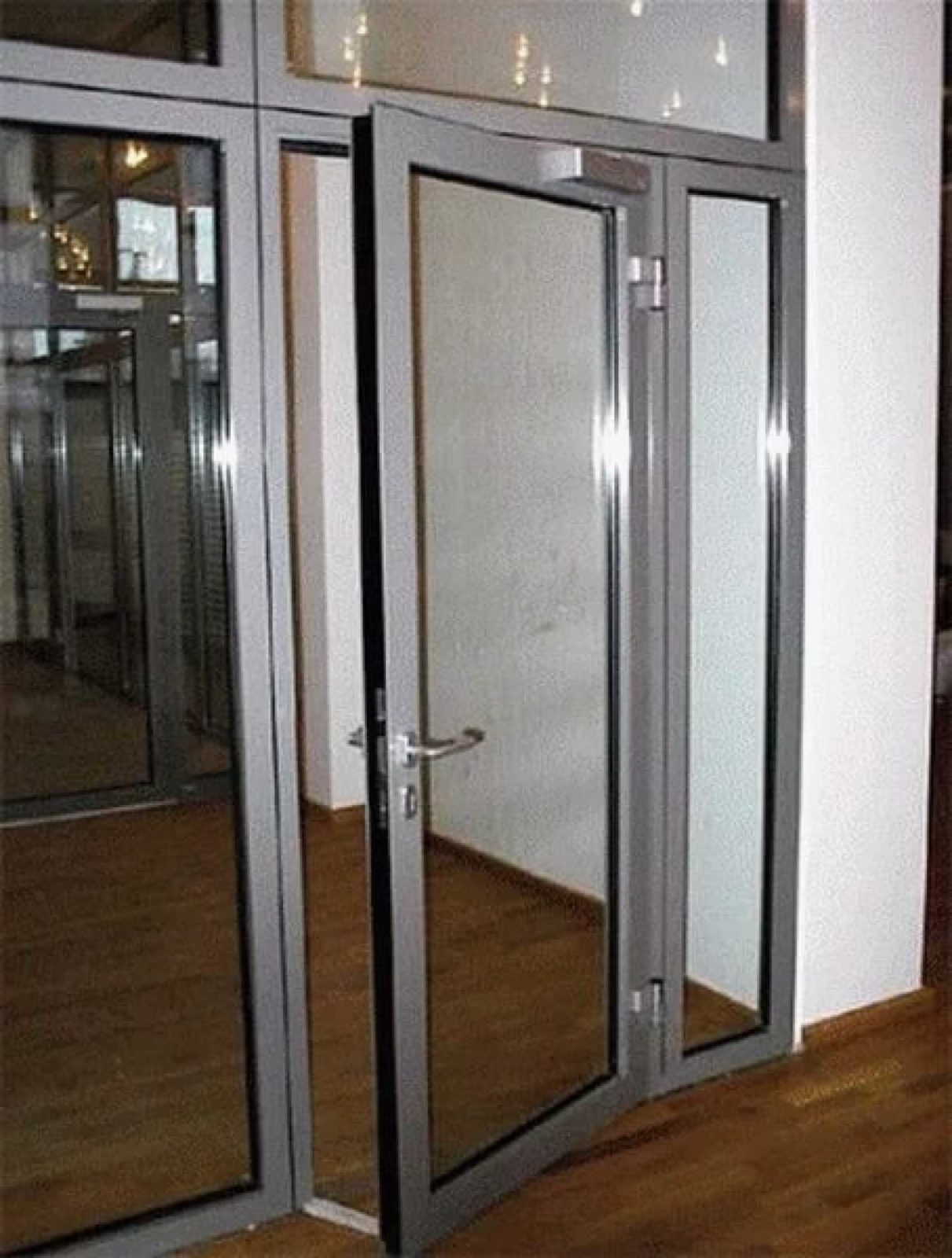 Алюминиевая дверь 1500×2200 мм. Алюминиевая дверь 1500×2200 мм.